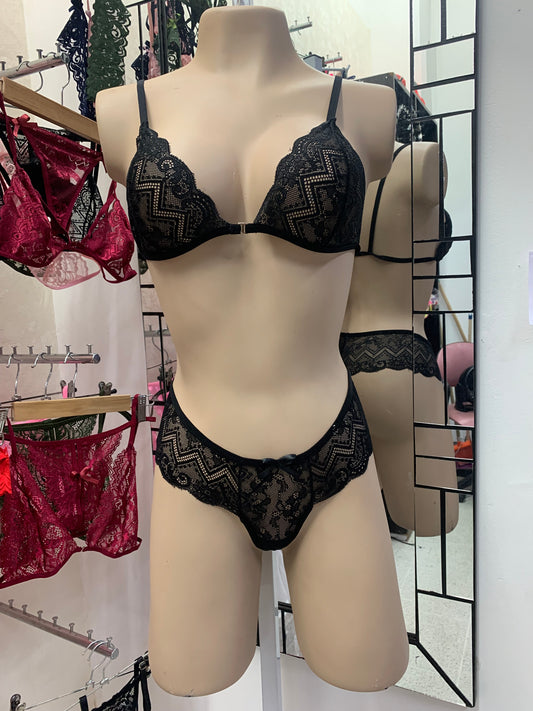 Ref 27 Negro